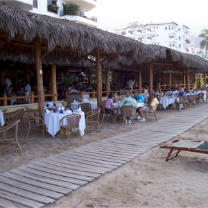 la-palapa-oceanside-restaurant